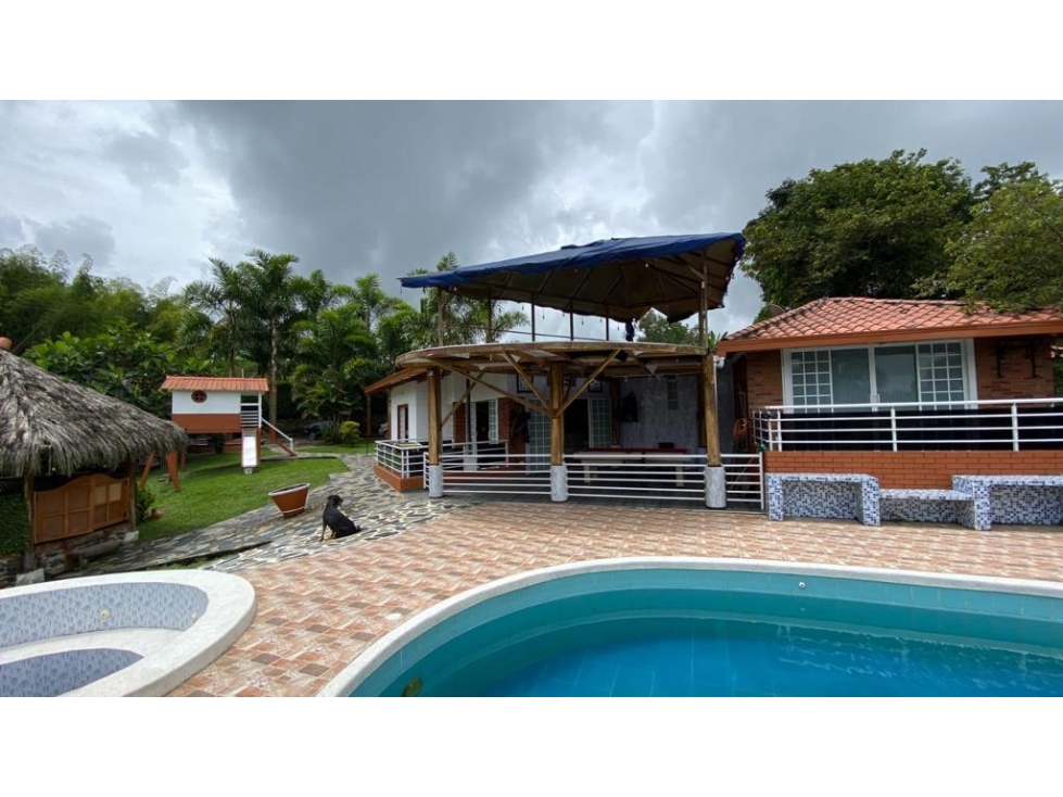 VENDO CASA CAMPETRE COMBIA A 15 MINUTOS DE PEREIRA