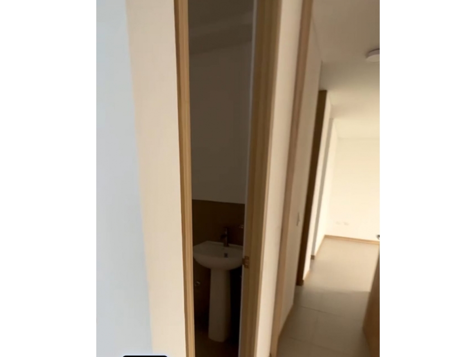 VENDO APARTAMENTO SECTOR PINARES — foto 3