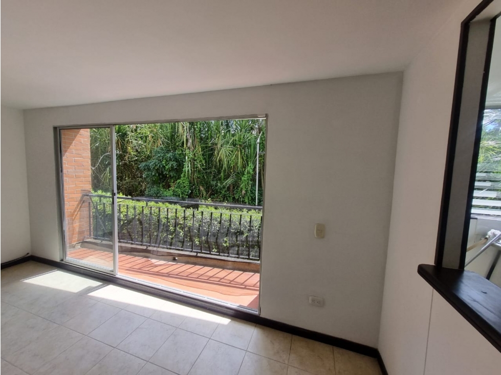 VENDO APARTAMENTO SECTOR UNICENTRO PEREIRA