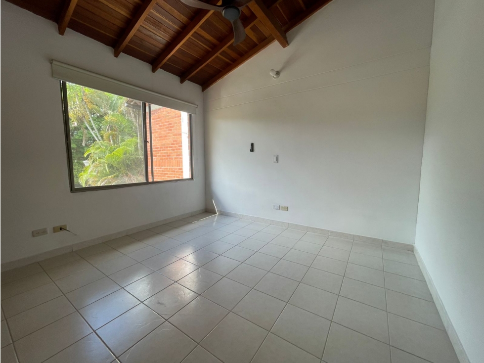 VENDO ESPECTACULAR CASA CAMPESTRE EN CONDOMINIO CERRITOS PEREIRA — foto 4