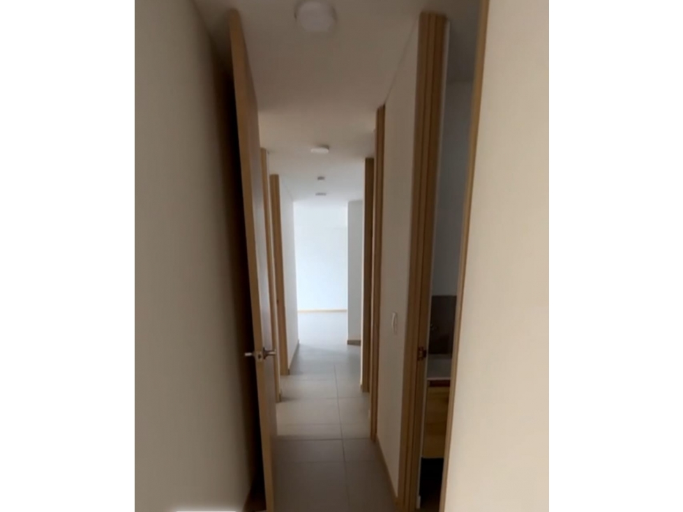 VENDO APARTAMENTO SECTOR PINARES — foto 5