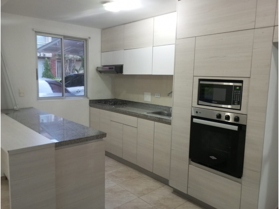RENTA O VENTA CASA ESQUINERA CERRITOS CAMPESTRE GALICIA — foto 4