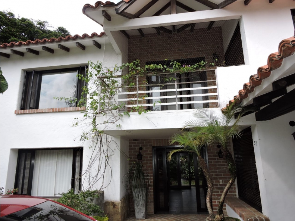 VENDO HERMOSA CASA TIPO COLONIAL EN PANCE WASI 8305822 CL