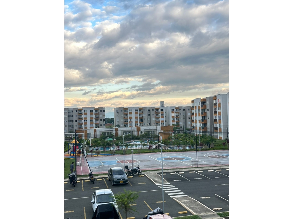 APARTAMENTO EN VENTA 3 PISO EN PANGOLA CON PARQUEADERO PROPIO