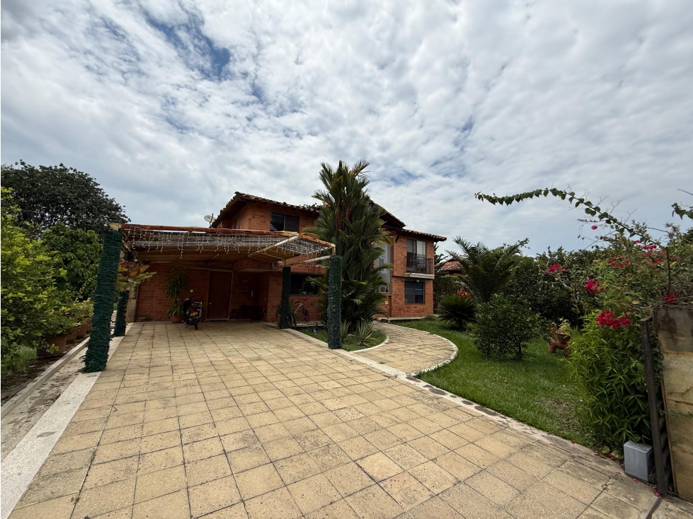 CASA EN VENTA 2 PISOS EN CONDOMINIO EN EL SECTOR DE PANCE  — foto 2