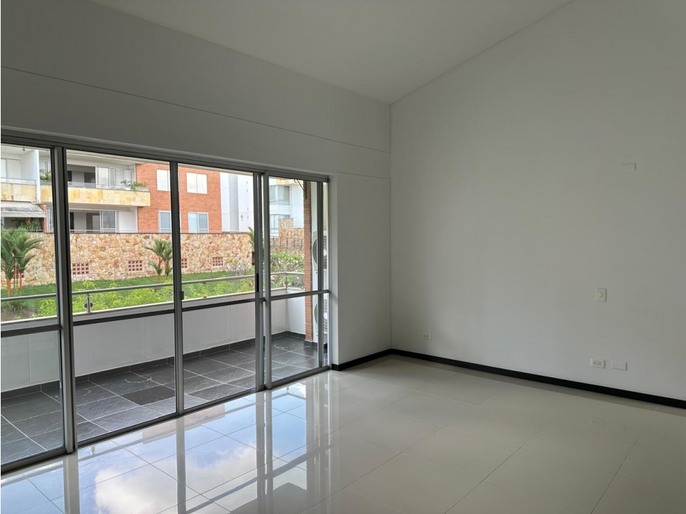 SE VENDE HERMOSO APARTAMENTO EN PANCE DE133 MTS — foto 2