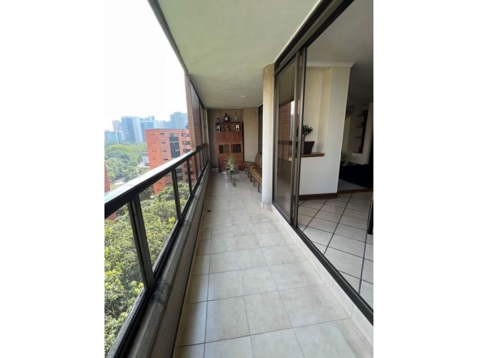 VENDO APARTAMENTO EN EL POBLADO - LA AGUACATALA — foto 2
