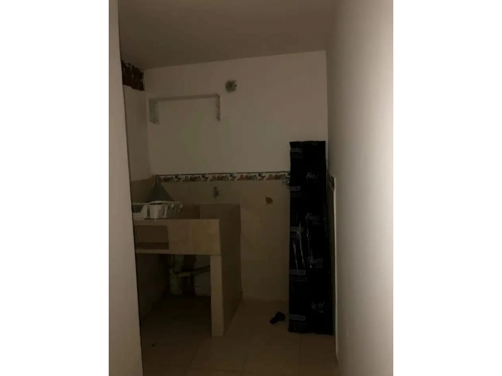 SE VENDE CASA PARA INVERSION REMODELADA DE 3 PISOS EN PANAMERICANO — foto 4