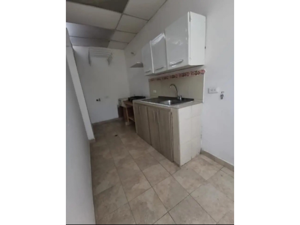 SE VENDE CASA PARA INVERSION REMODELADA DE 3 PISOS EN PANAMERICANO — foto 5