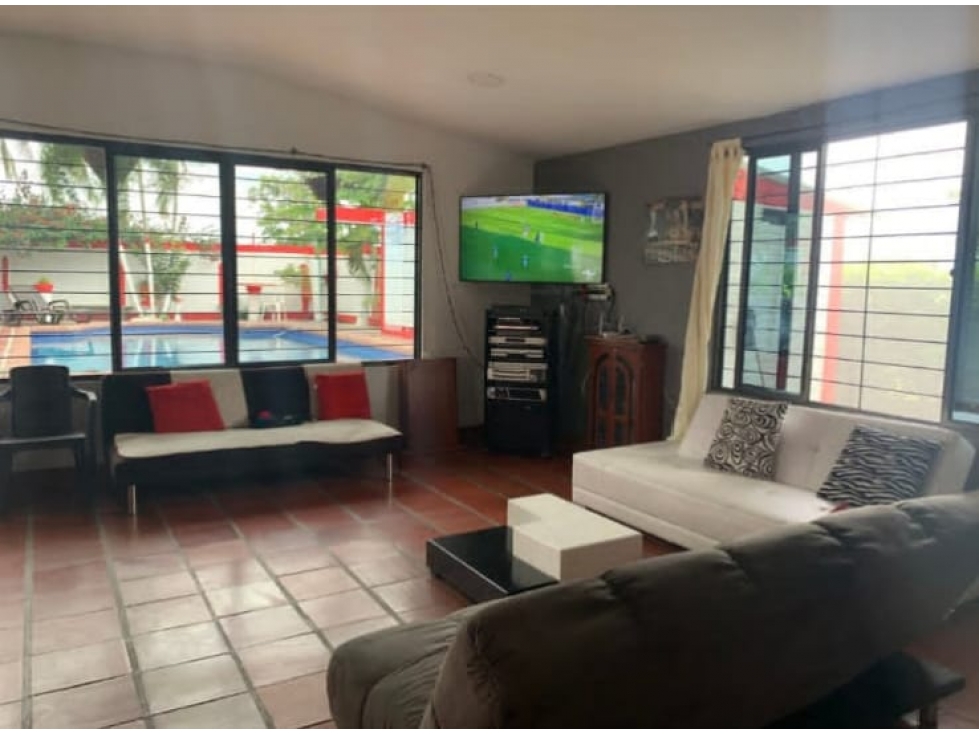 VENDO HERMOSA CASA CAMPESTRE EN ROZO (VALLE) CL - 3