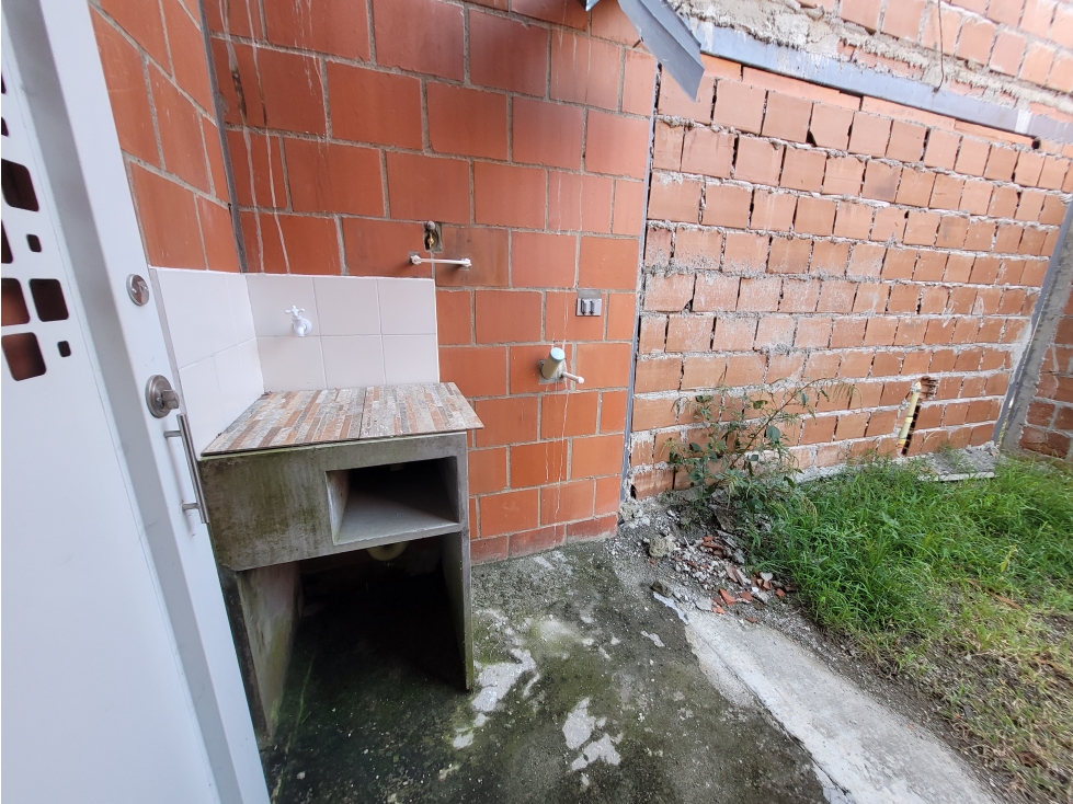 CASA VEHICULAR EN VENTA, BARRIO MANZANARES - POBLADO CAMPESTRE - 5