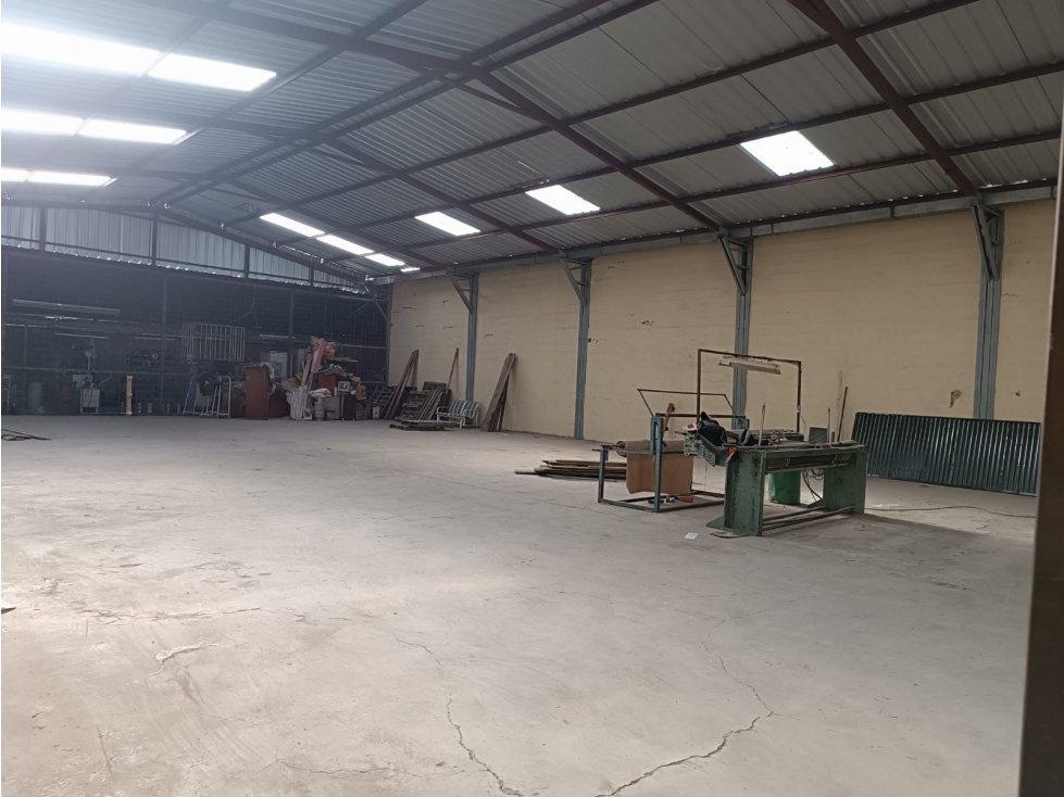 Calderón, Galpón Renta, 750m2, 2 Ambientes — foto 3