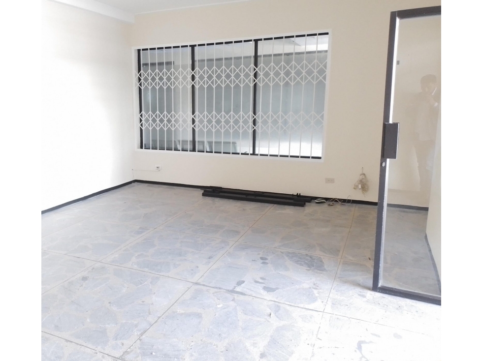 La Carolina, Local Comercial en Venta, 68m2, 2 Ambientes - 3