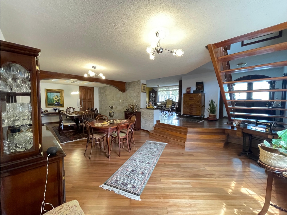 Tumbaco, Casa Amoblada o sin amoblar en Renta, 350m2, 5 Habitaciones - 4