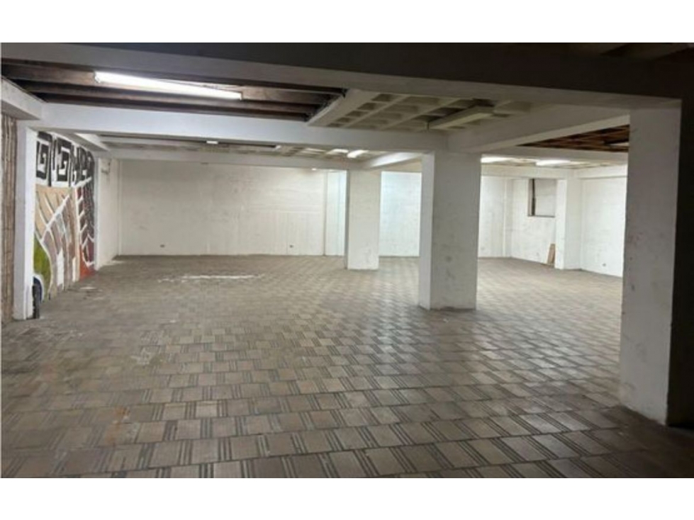 Jipijapa, Local Comercial en Renta, 420m2, 2 Ambientes