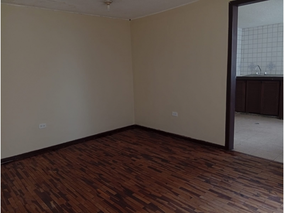 Rumipamba, Oficina en Renta, 100m2 - 3