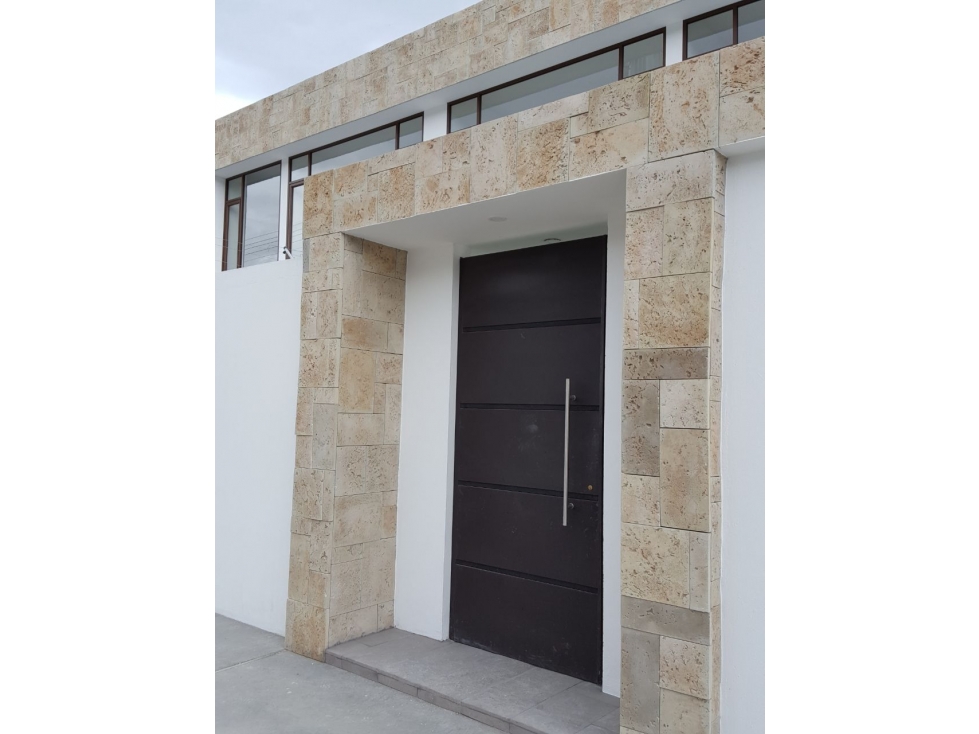 CUMBAYA VENDO CASA 250M2, 3 HABITACIONES, 2 PARQUEADEROS - 2