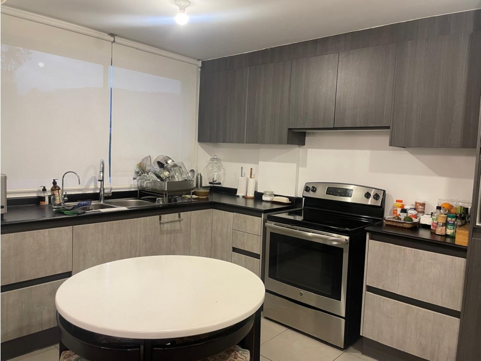 Cumbayá.La Primavera, Departamento en Venta, 140m2, 3 Habitaciones — foto 2