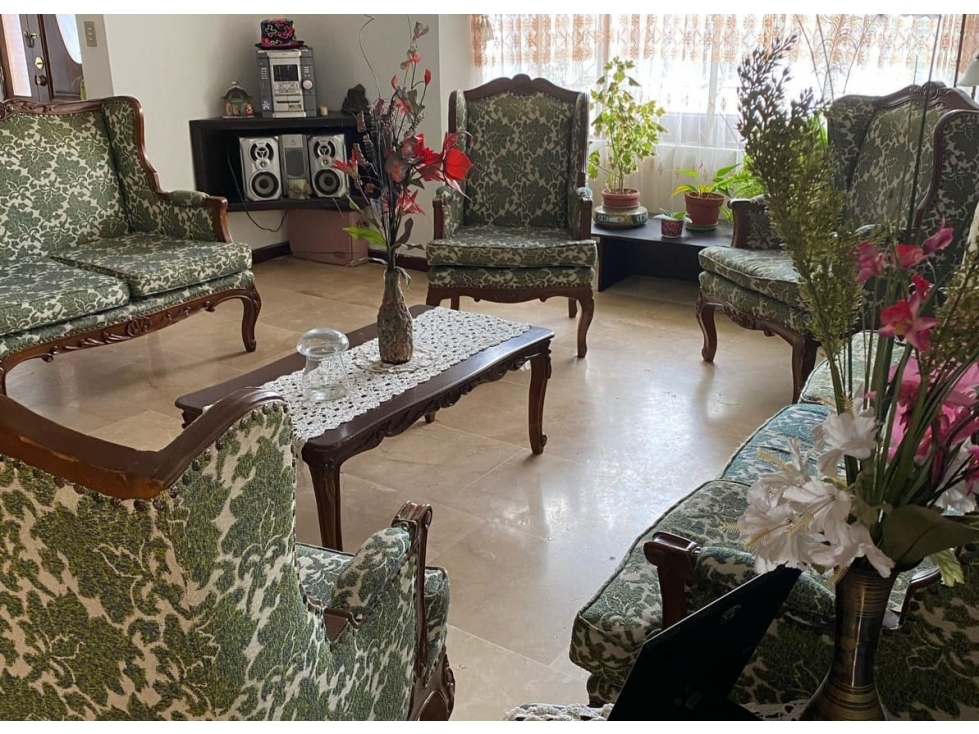 Cumbayá, Casa en Venta, 592m2, 6 Habitaciones