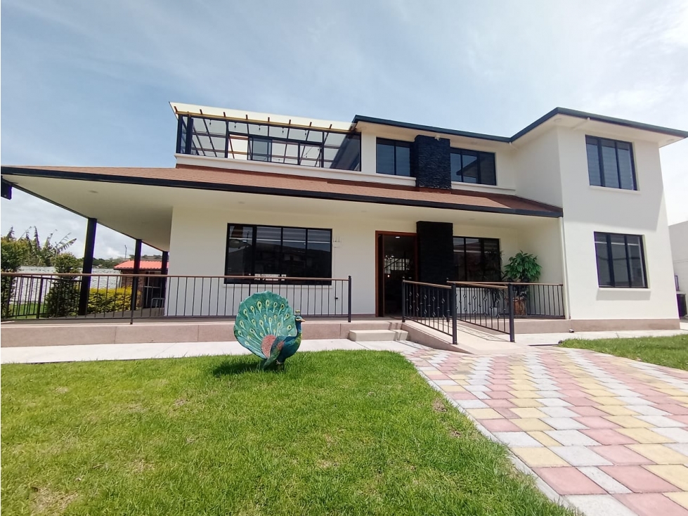 Guayllabamba, Casa Comercial en Renta, 300m2 - 6