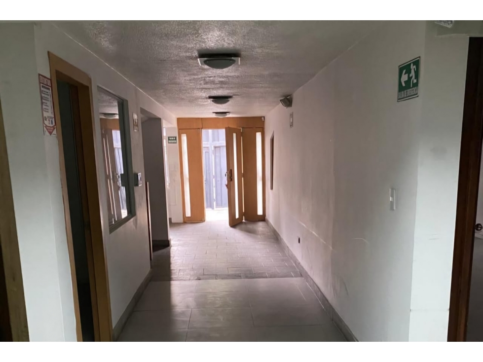 Jipijapa, Casa Comercial en Renta, 736m2, 3 Pisos - 6
