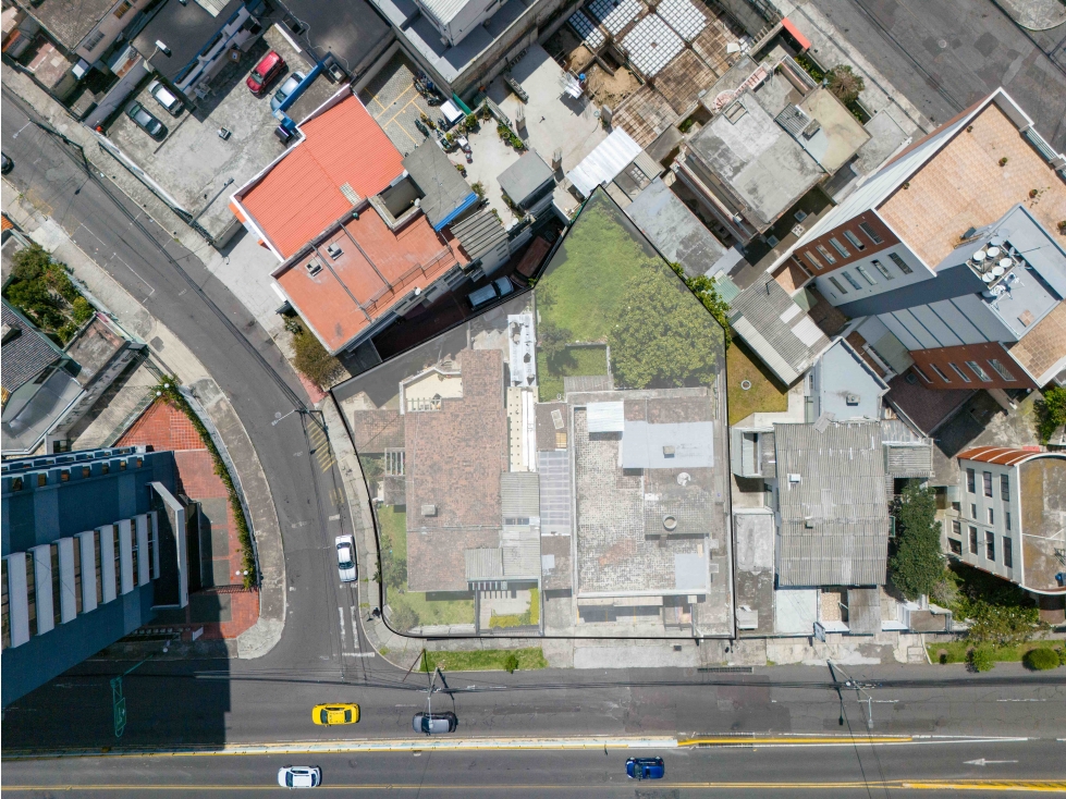 Rumipamba, Terreno en Venta, 1.070m2, Cos 1120%, 12 Pisos — foto 2