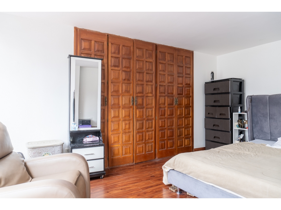 12 de Octubre, Departamento en Venta, 251.62m2, 3 Habitaciones — foto 2
