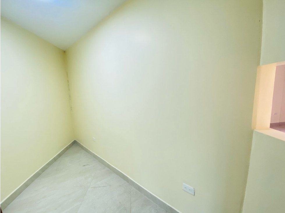 Iñaquito, Edificio en Renta, 450m2, 24 Ambientes - 4
