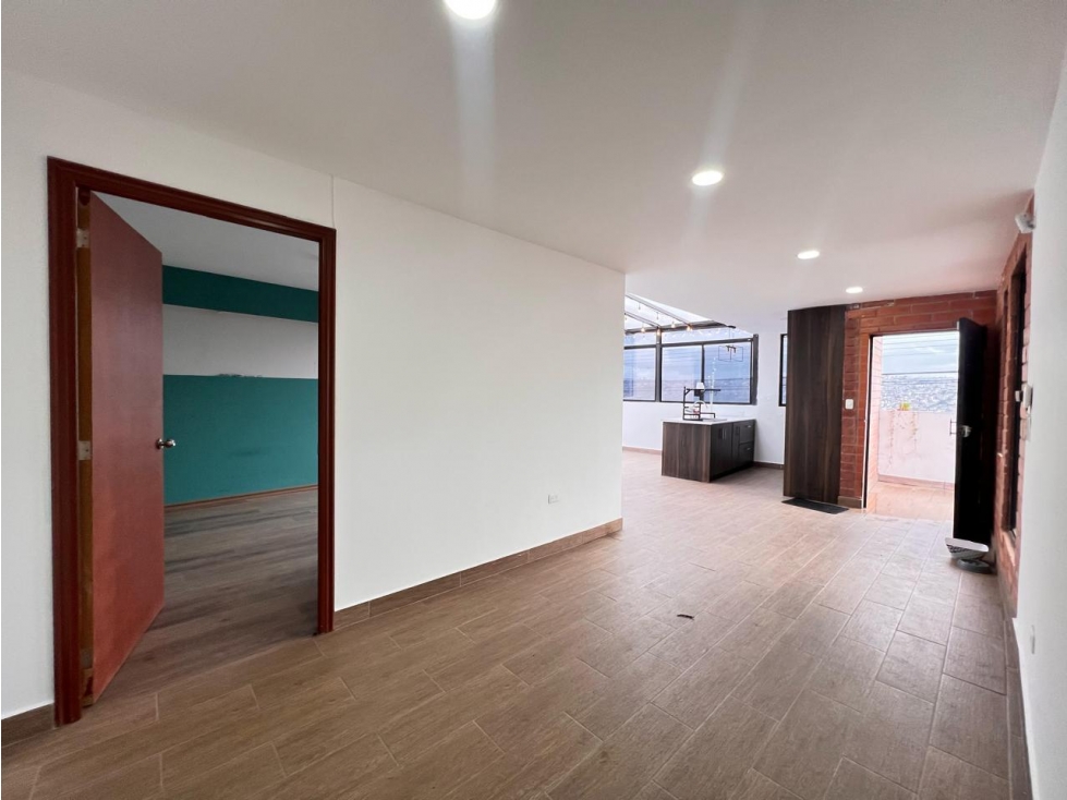 Carcelén Los Mastodontes, Casa en Venta, 462m2, + 1 suite completa — foto 5