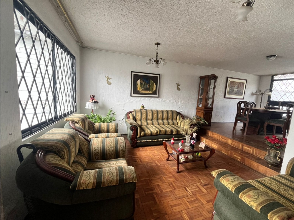 Cotocollao, Casa en Venta, 195m2, 4 Habitaciones — foto 2