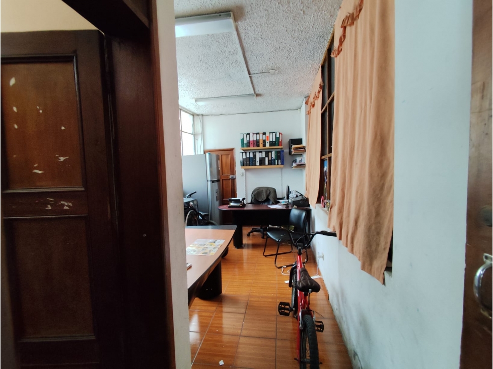 La Magdalena, Local Comercial en Venta, 205.17m2, 3 Ambientes - 2