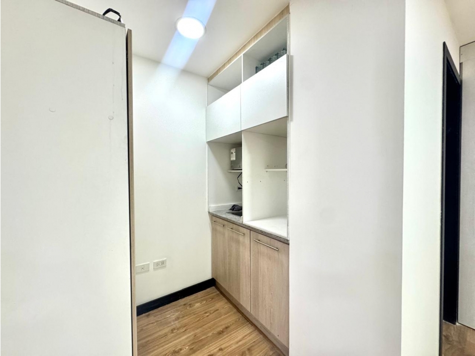 República de El Salvador, Hermosa Oficina en Venta, 115m2 - 6