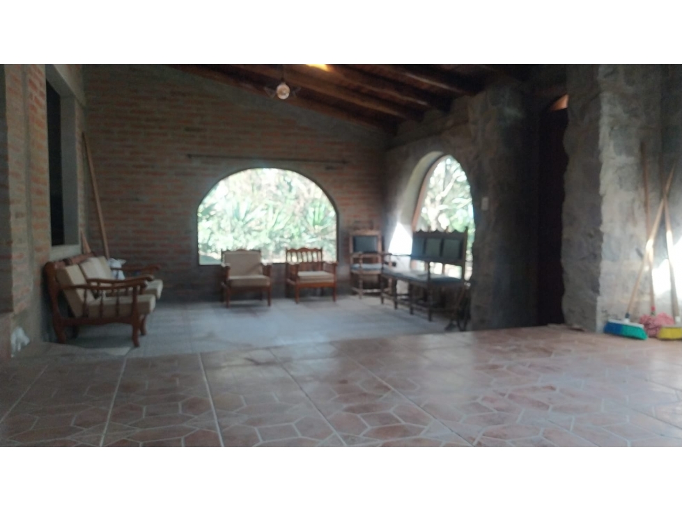 Calderón, Casa con Terreno en Venta,160m2
