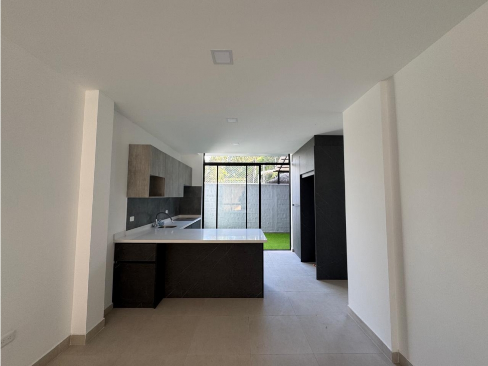 La Armenia, Hermosa Casa en Venta,Nueva Vip 105m2 - 5