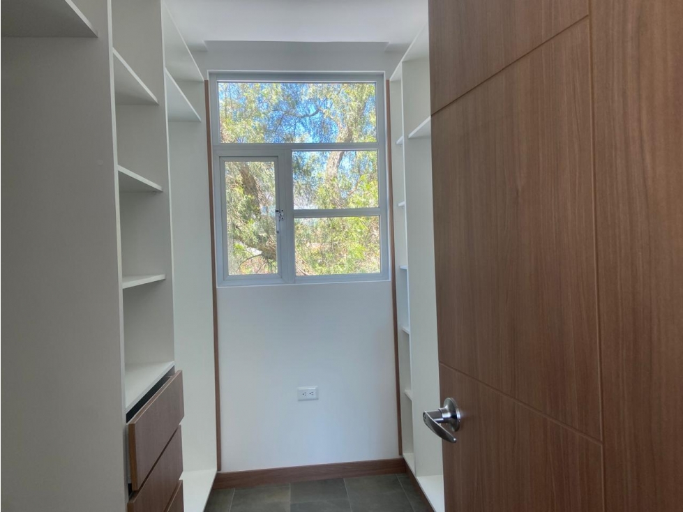 Mitad del Mundo, Casa nueva por estrenar en Venta, 122m2 — foto 4