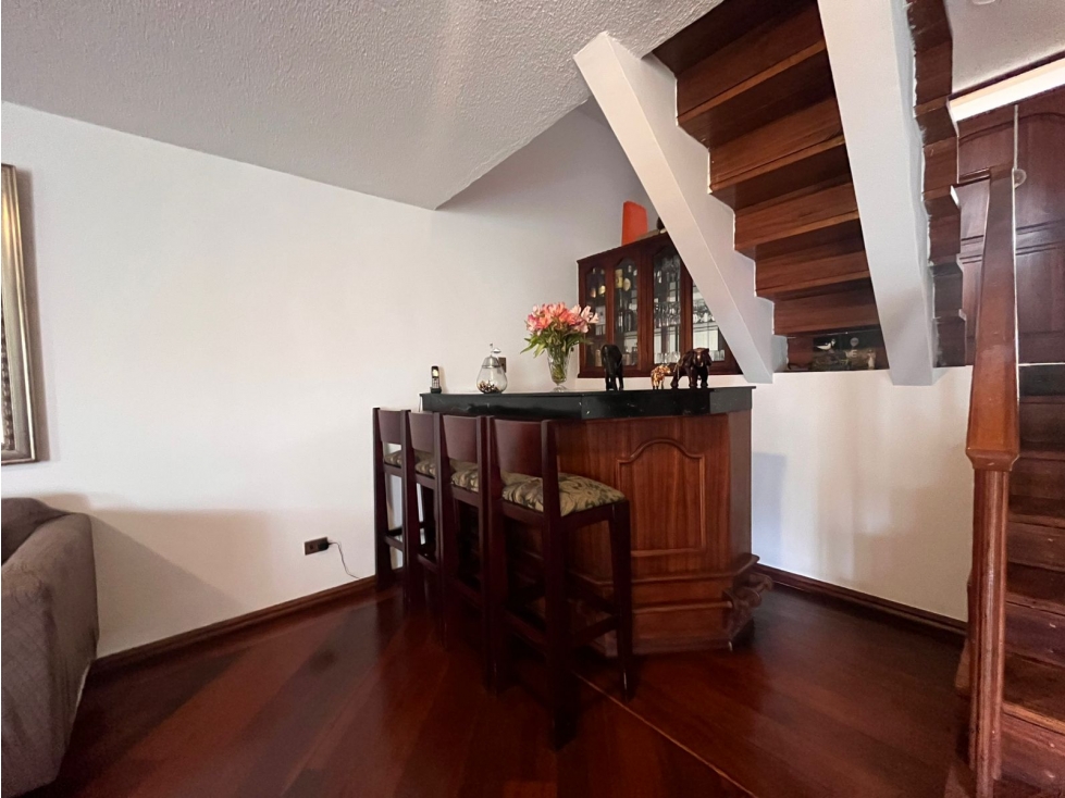 Cumbayá, Casa en Renta, 210.20m2, 4 dormitorios. - 6