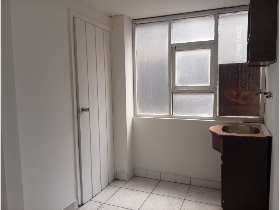 Rumipamba, Oficina en Renta, 120m2 - 4