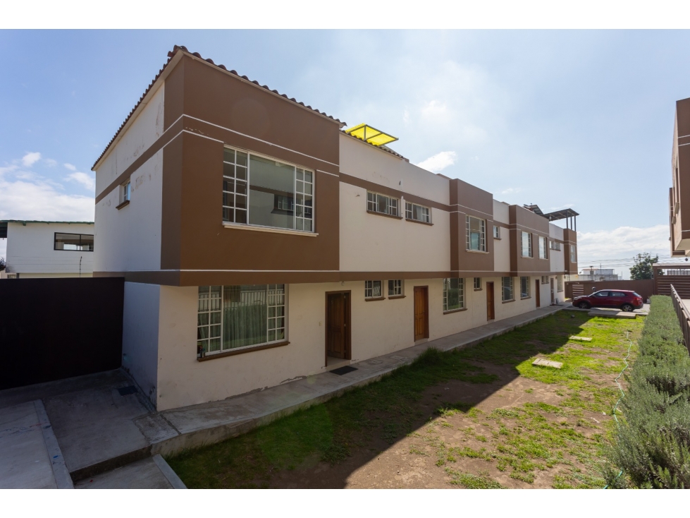 Calderon, Hermosa Casa en Venta, 127m2