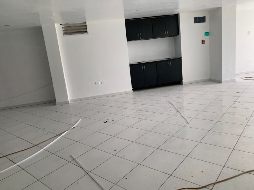Mariana de Jesús, Local Comercial en Renta, 200m2 — foto 3