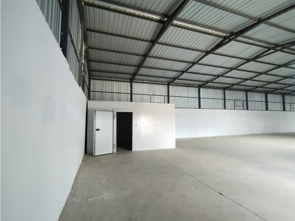 Yaruqui, de Oportunidad Galpón en Renta, 660m2