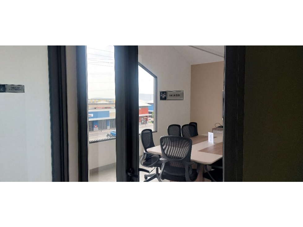 Samborondon, oficina en renta 51,73 M2, UN AMBIENTE UN PARQUEO — foto 2