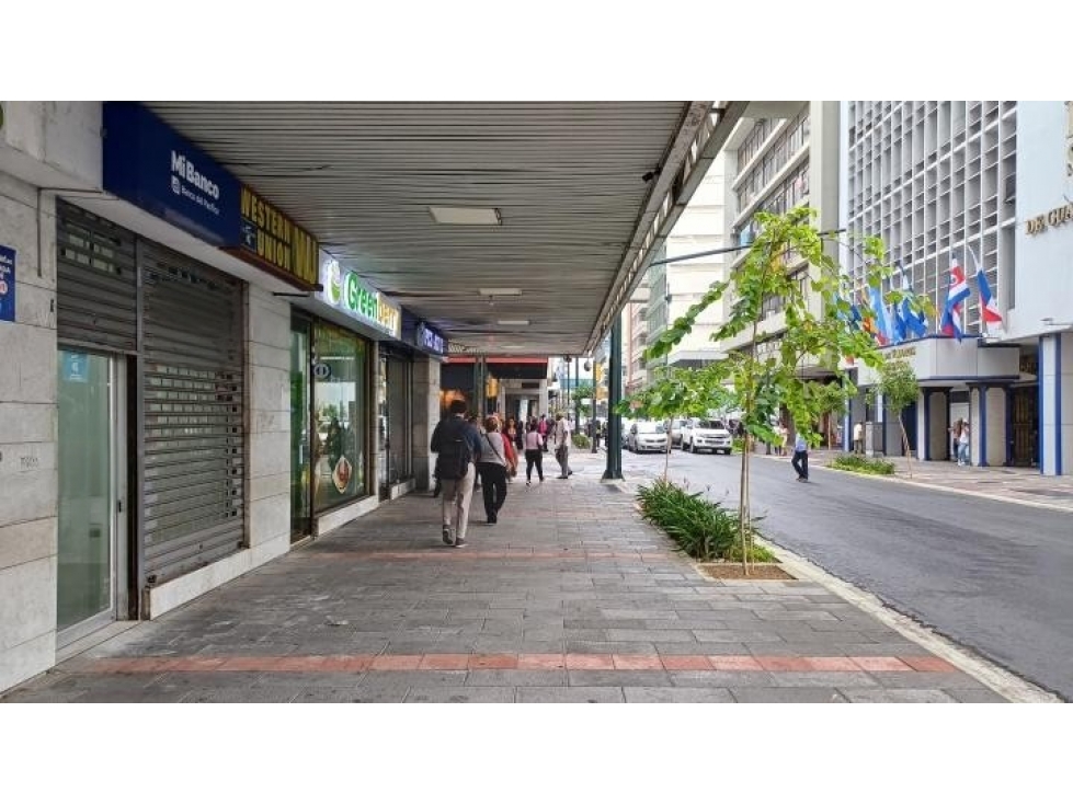 Local comercial de 36m2, en el centro, cerca del malecón 2000 - 1