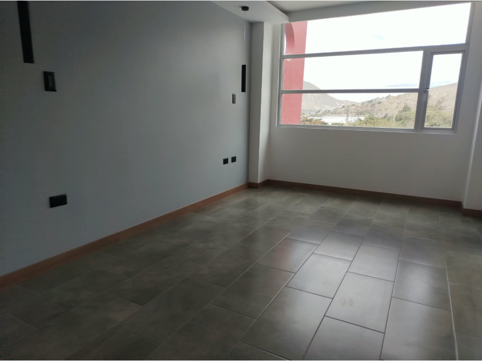Maresa ,via a la Mitad del Mundo, Casa en Venta, 128m2, 3pisos - 4