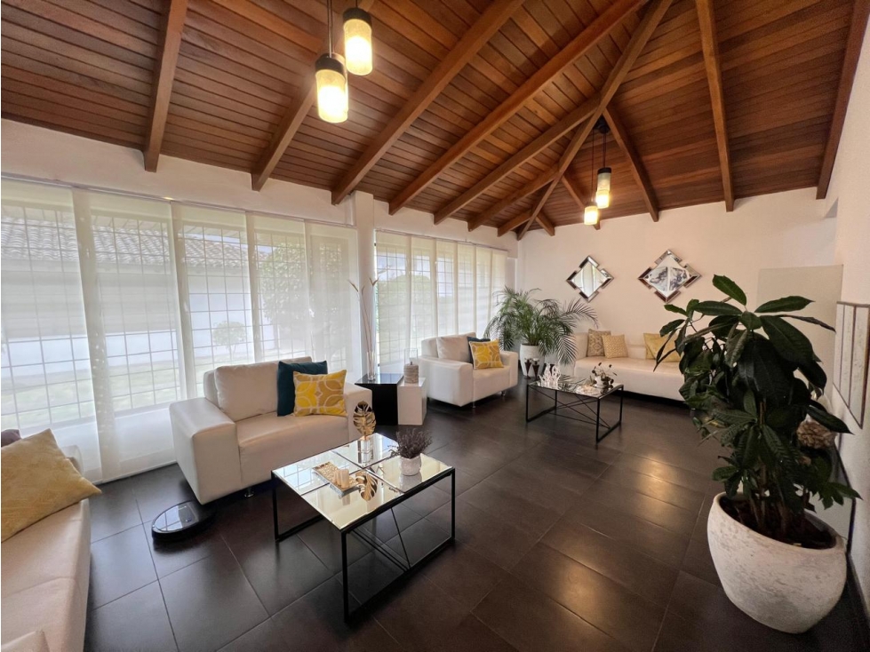 Tumbaco, Casa en Venta, 353m2, 3 Habitaciones