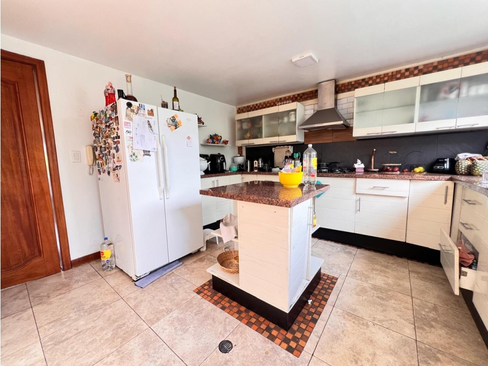 Tumbaco, Casa en Venta, 300m2, 3 Habitaciones — foto 3