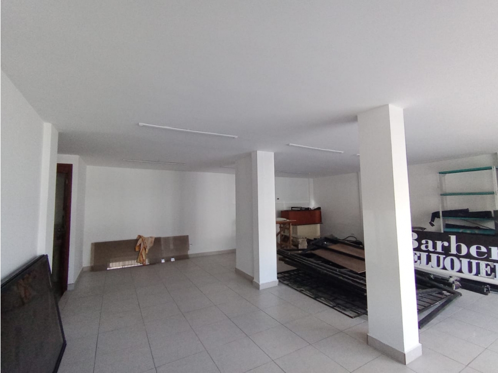 El Inca, Local Comercial en Renta, 57m2, 1 Ambiente - 2