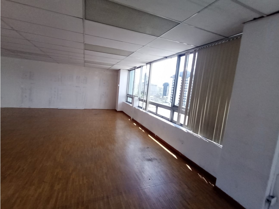 Iñaquito De Oportunidad Oficina en Renta, 247.55 m2 — foto 5