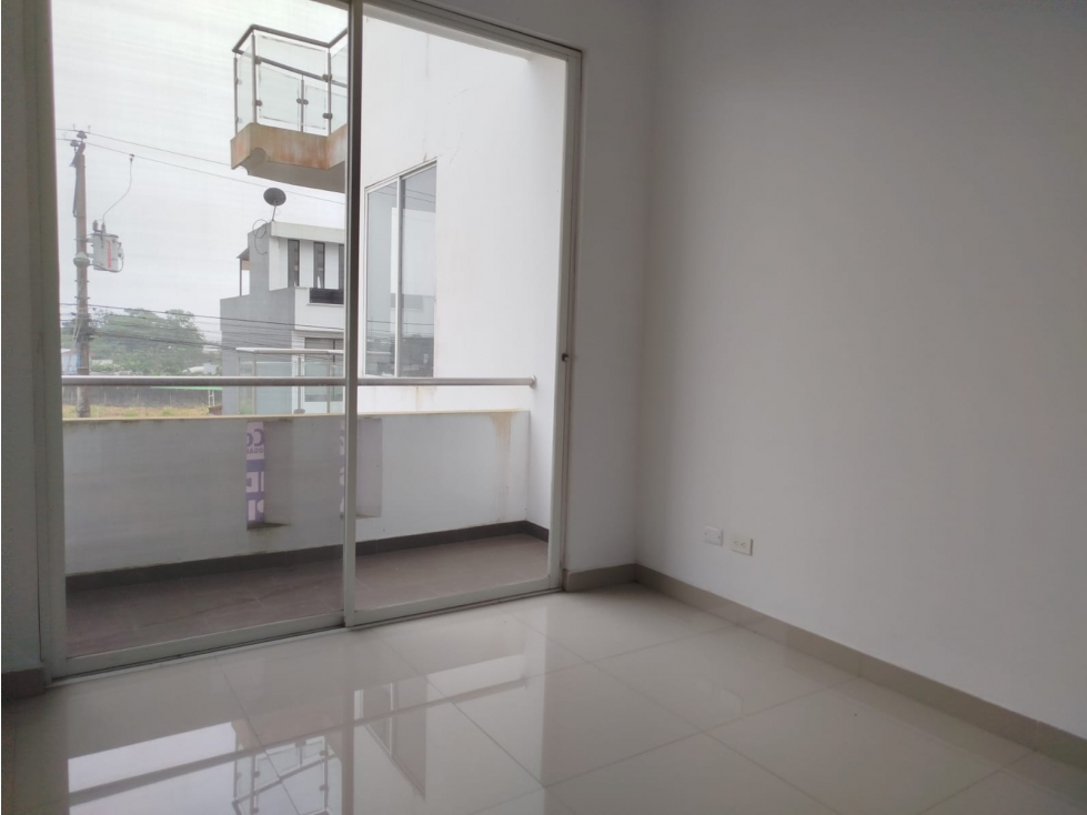 Santo Domingo, Av. Abraham Calazacon Dto en Venta, 127m2, 3 Hab - 5