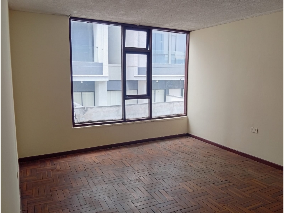Rumipamba, Oficina en Renta, 120m2 - 1