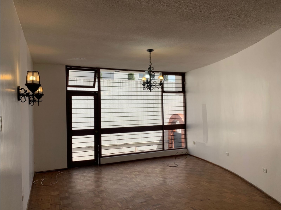Quito Tenis, Casa en Renta, 421m2 - 6